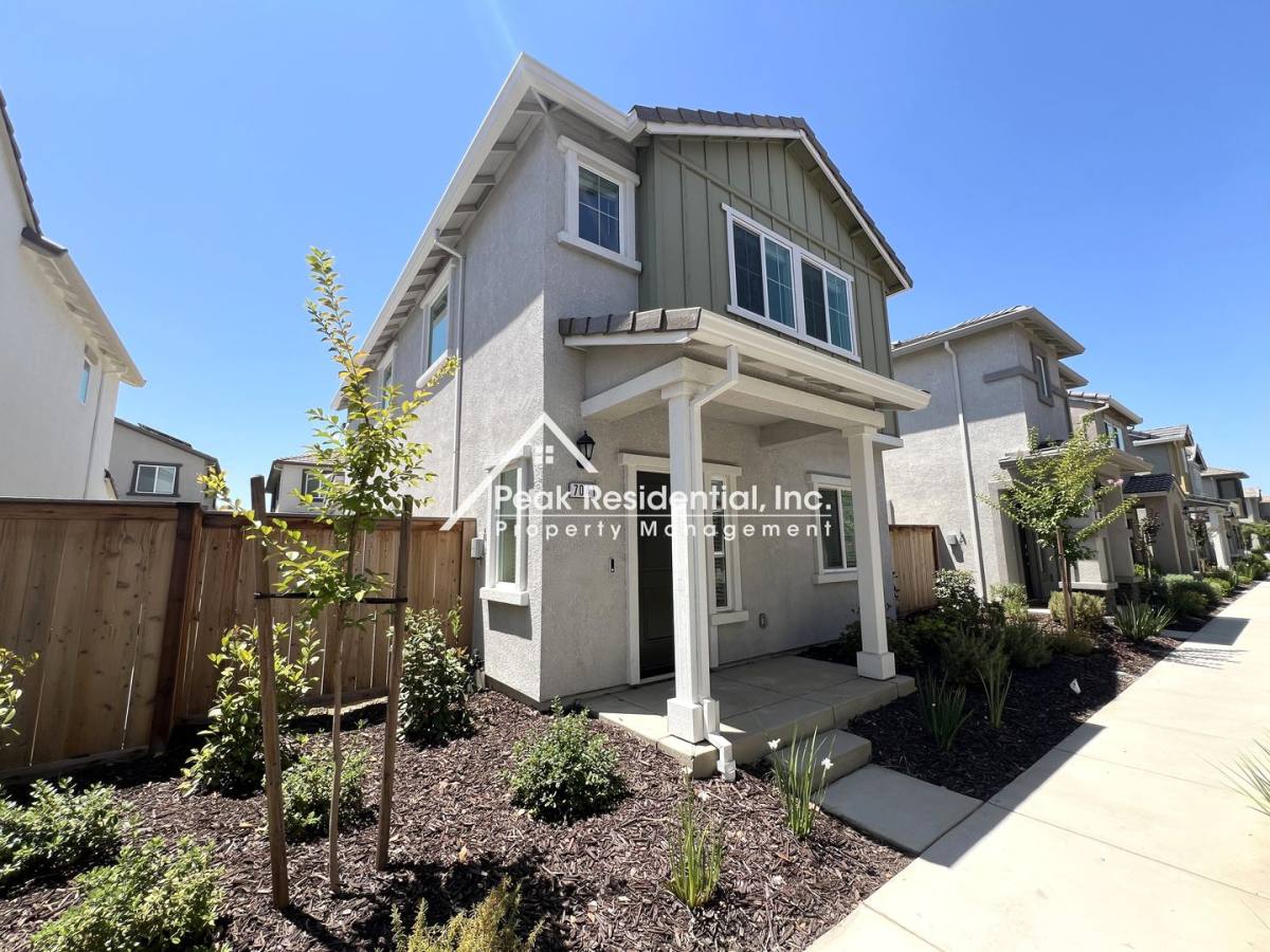 House for rent at 7041 Santa Venetia Place, Roseville, CA 95747