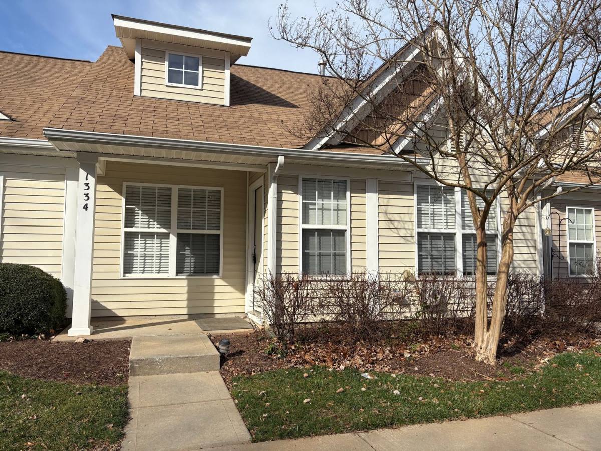 Townhouse for rent at 1334 Stoney Creek Lane, Fort Mill, SC 29707