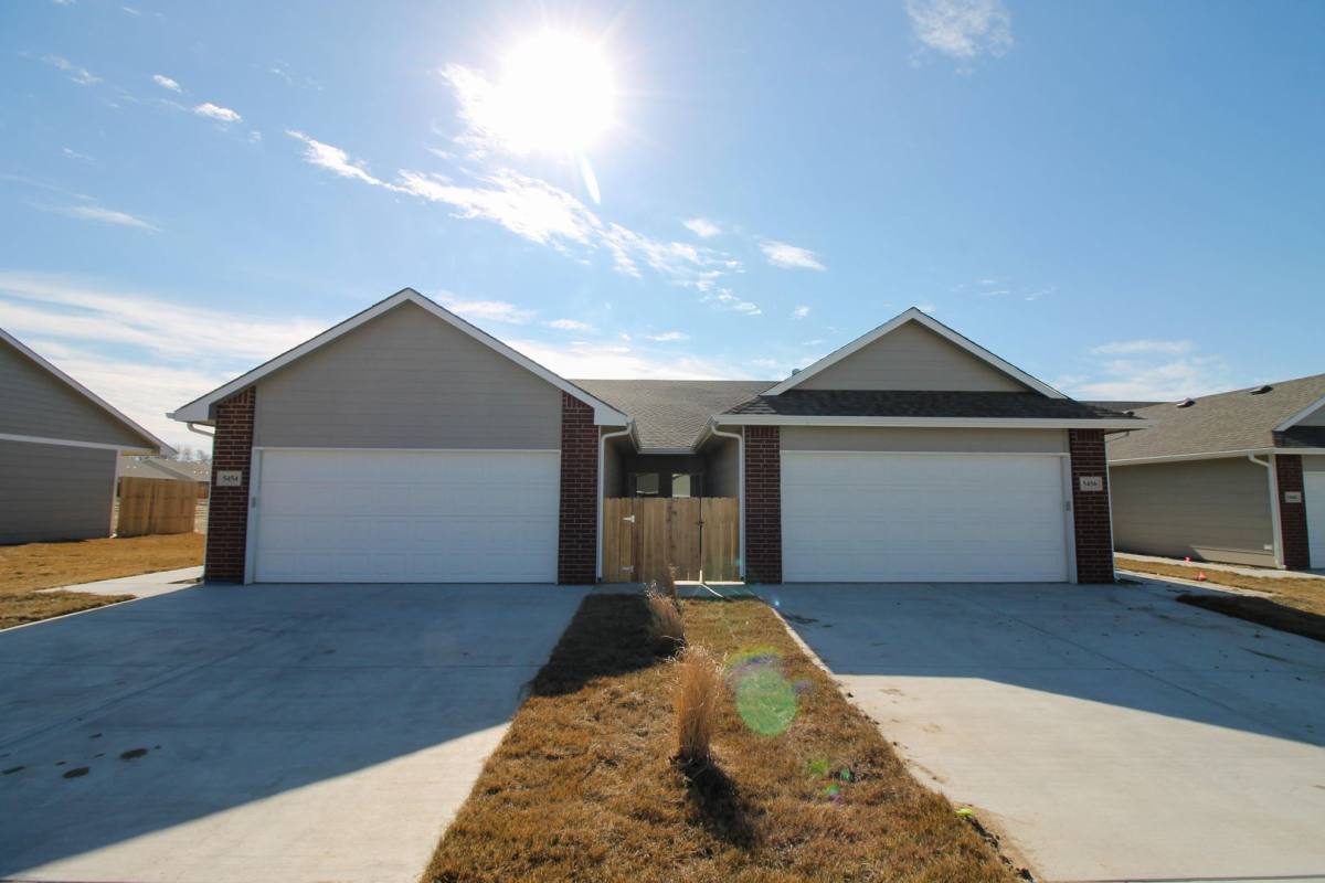Apartment for rent at 55th St, Wichita, KS 67204