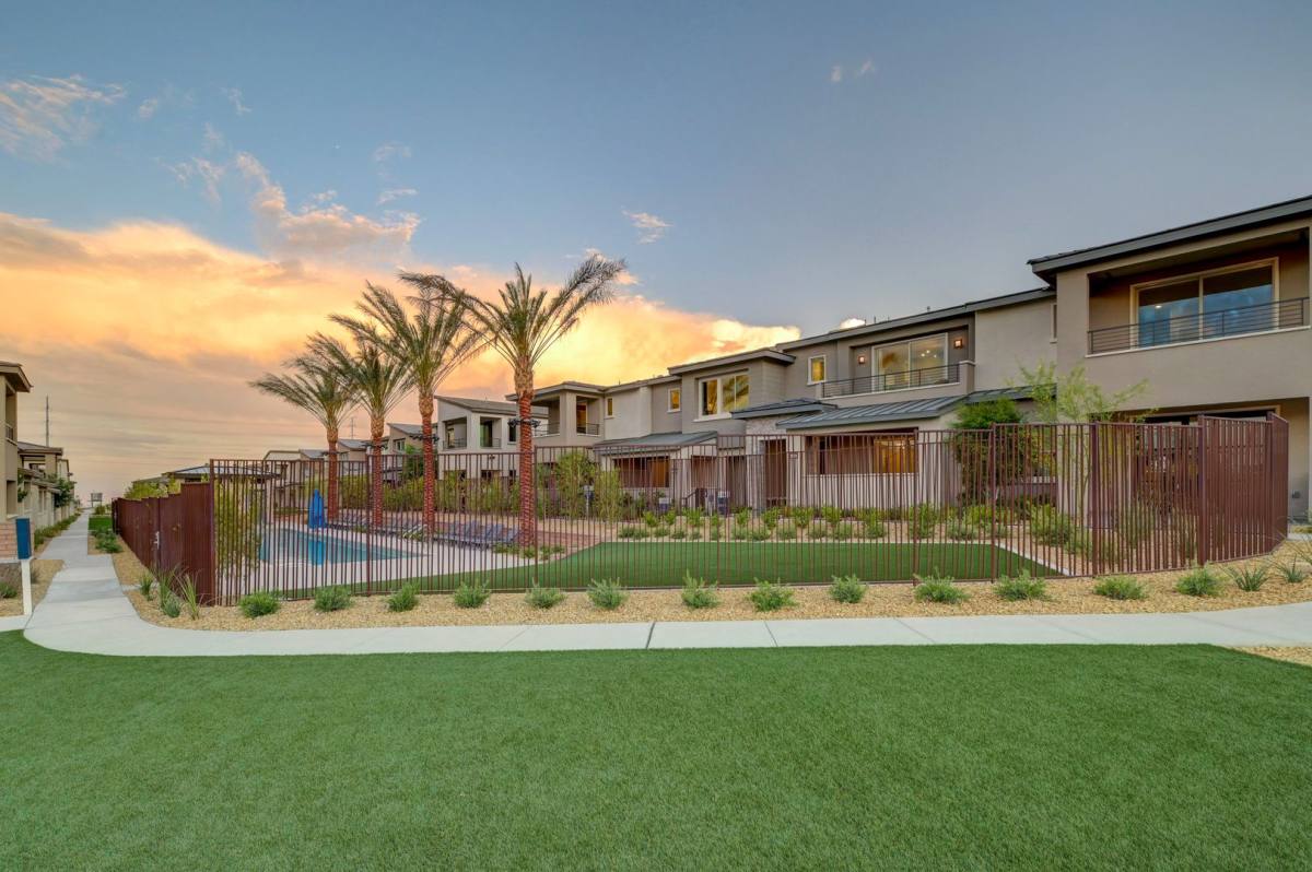 Townhouse for rent at 2544 Vandra St, Las Vegas, NV 89138
