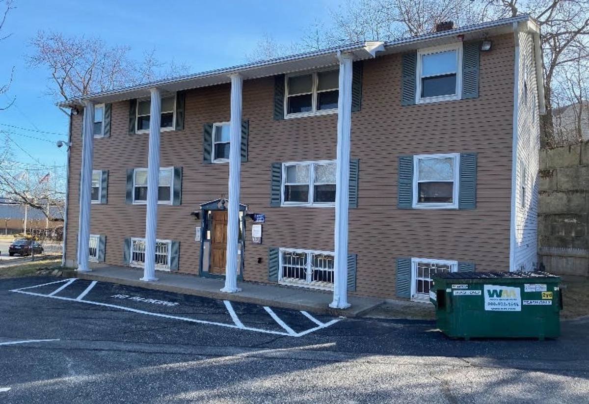 Apartment for rent at 100 Washington Ave, Providence, RI 02908