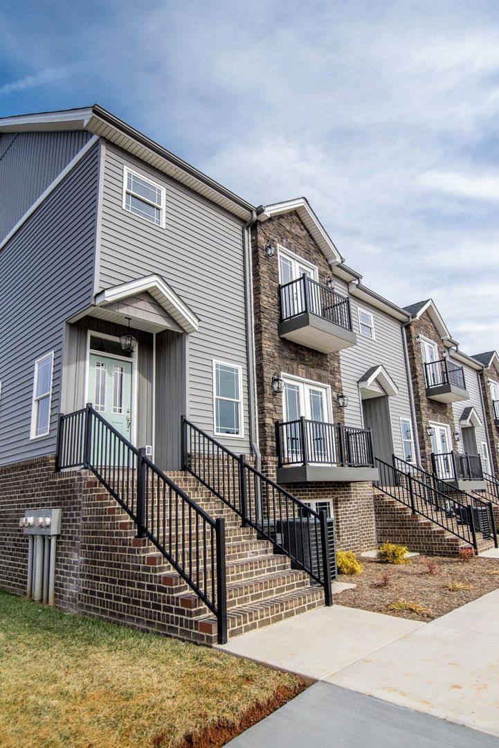 Townhouse for rent at 970 Brewington Dr, Forest, VA 24551