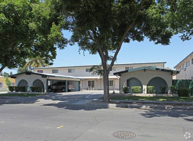 Apartment for rent at 1301-1309 Ensenada Dr, Modesto, CA 95355