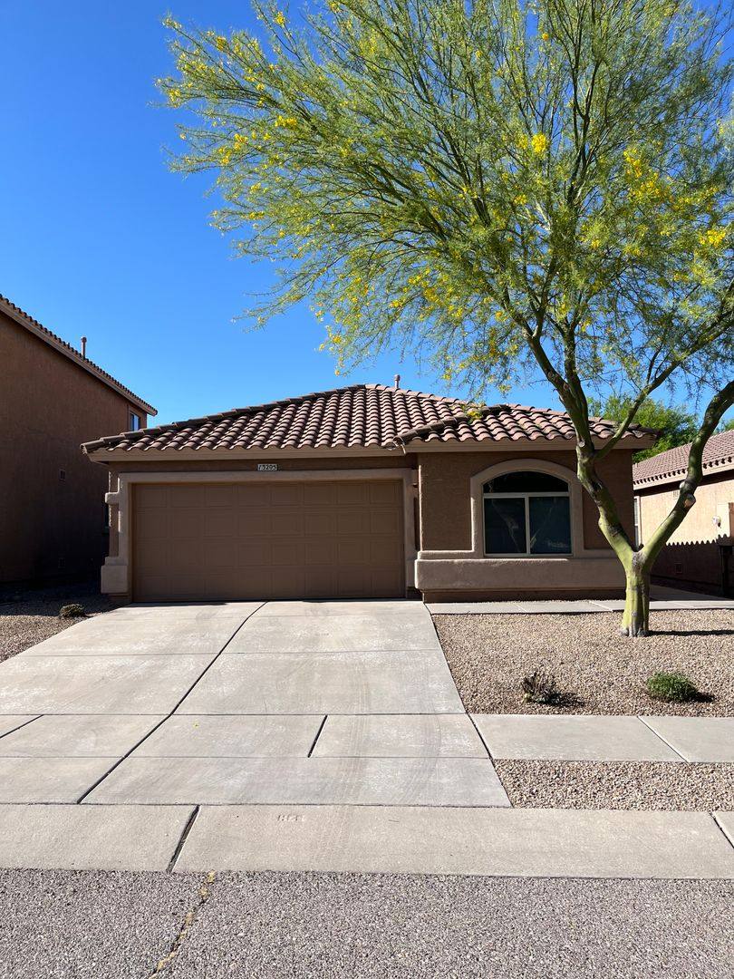 House for rent at 13205 E Coyote Well Dr, Vail, AZ 85641