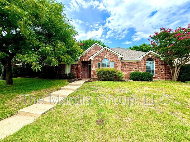 House for rent at 10216 Mallory Dr, Frisco, TX 75035