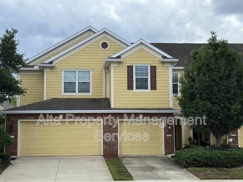 Townhouse for rent at 6881 Woody Vine Dr, Jacksonville, FL 32258