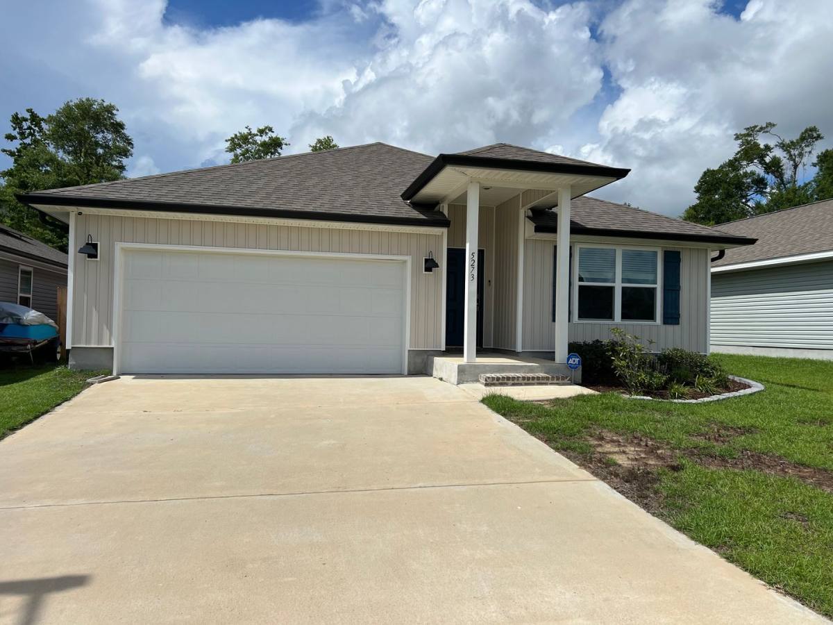 House for rent at 5273 Peach Dr, Milton, FL 32571