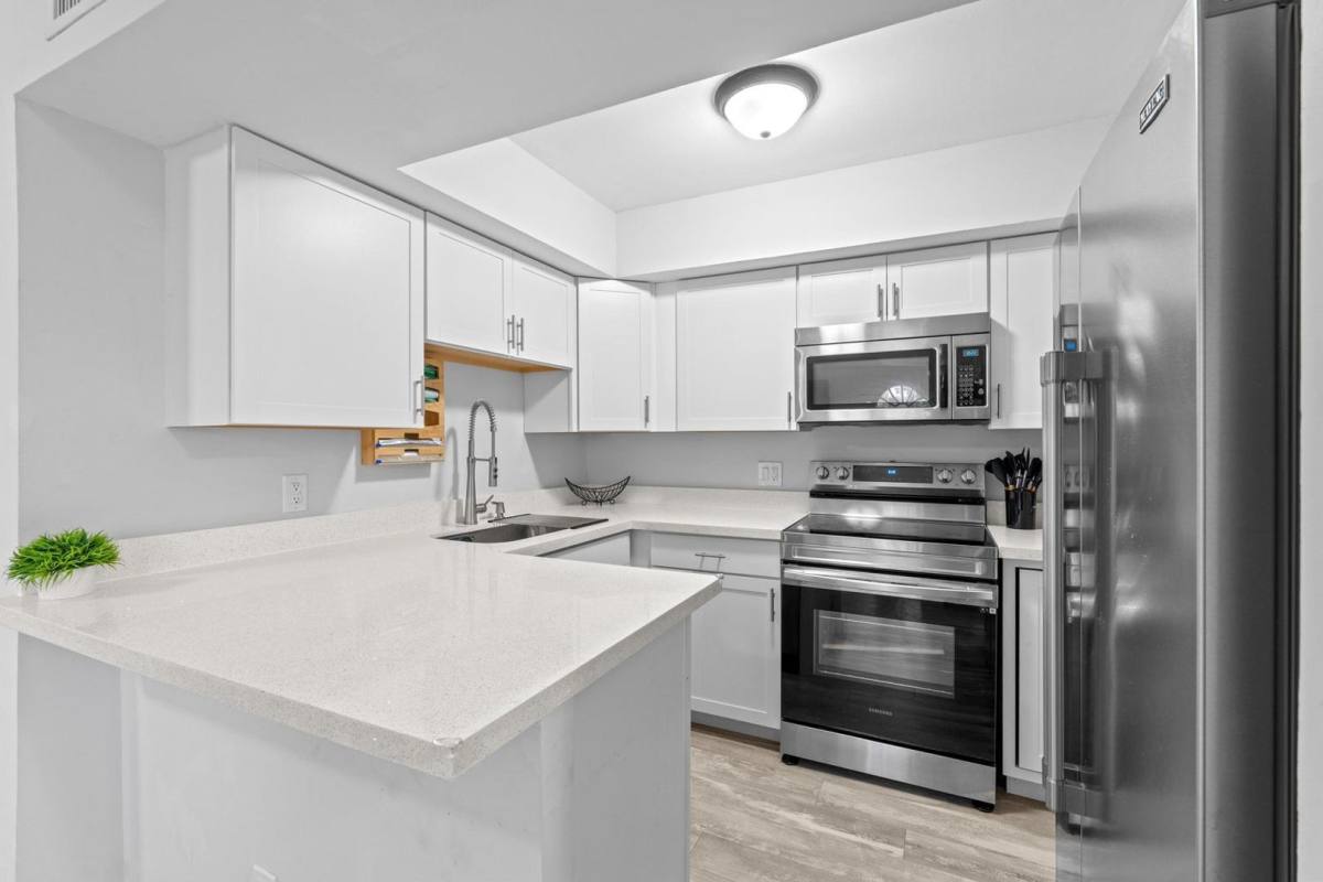 House for rent at 3715 Village Dr, Delray Beach, FL 33445
