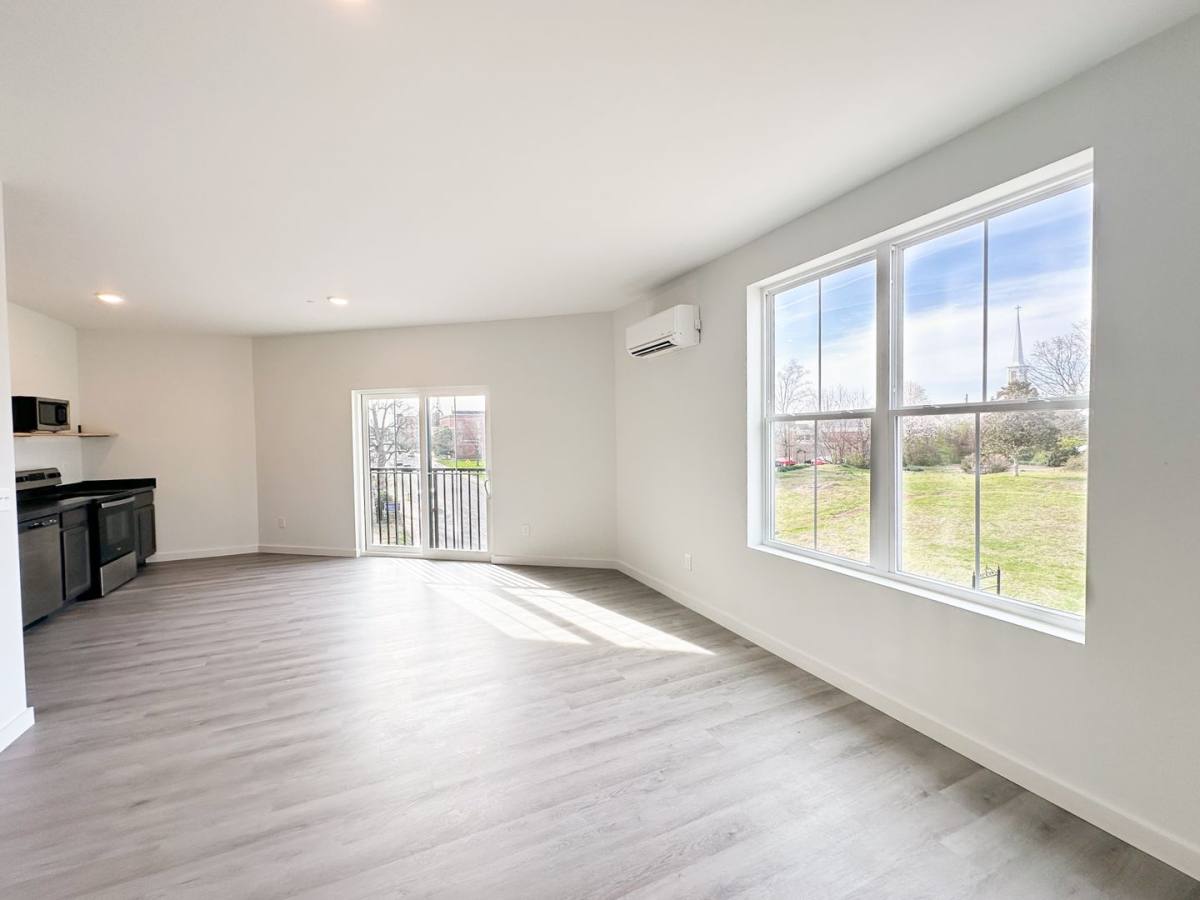 Apartment for rent at 518 Madison St, Clarksville, TN 37040