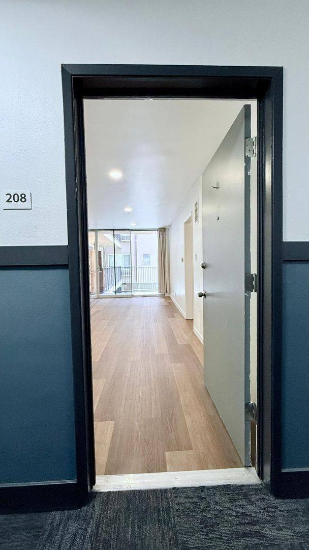 Apartment for rent at 8440 Fountain Ave, West Hollywood, CA 90069