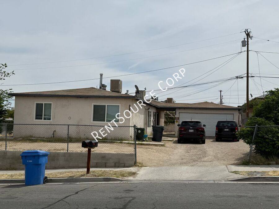 House for rent at 319 Melissa Ave, Barstow, CA 92311