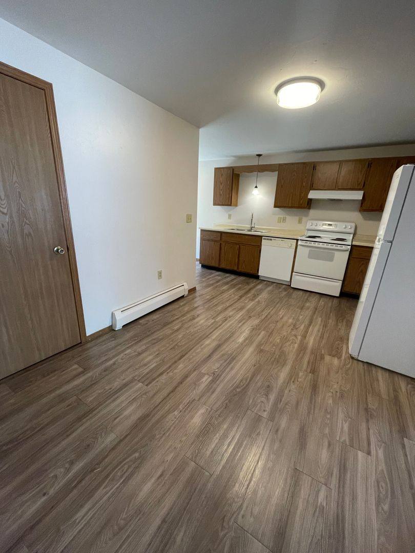 Apartment for rent at 2709 Humboldt Rd, Green Bay, WI 54311