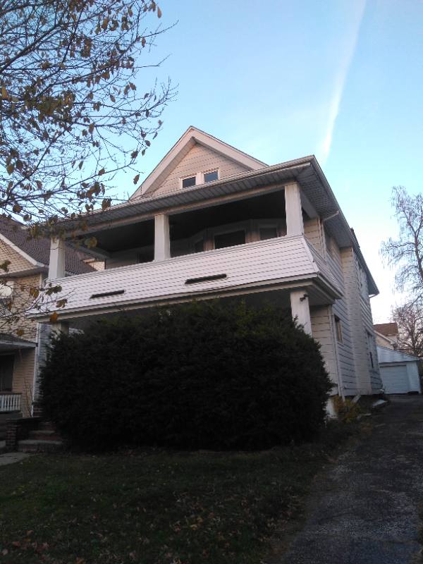 Townhouse for rent at 1297 Warren, Lakewood, OH 44107