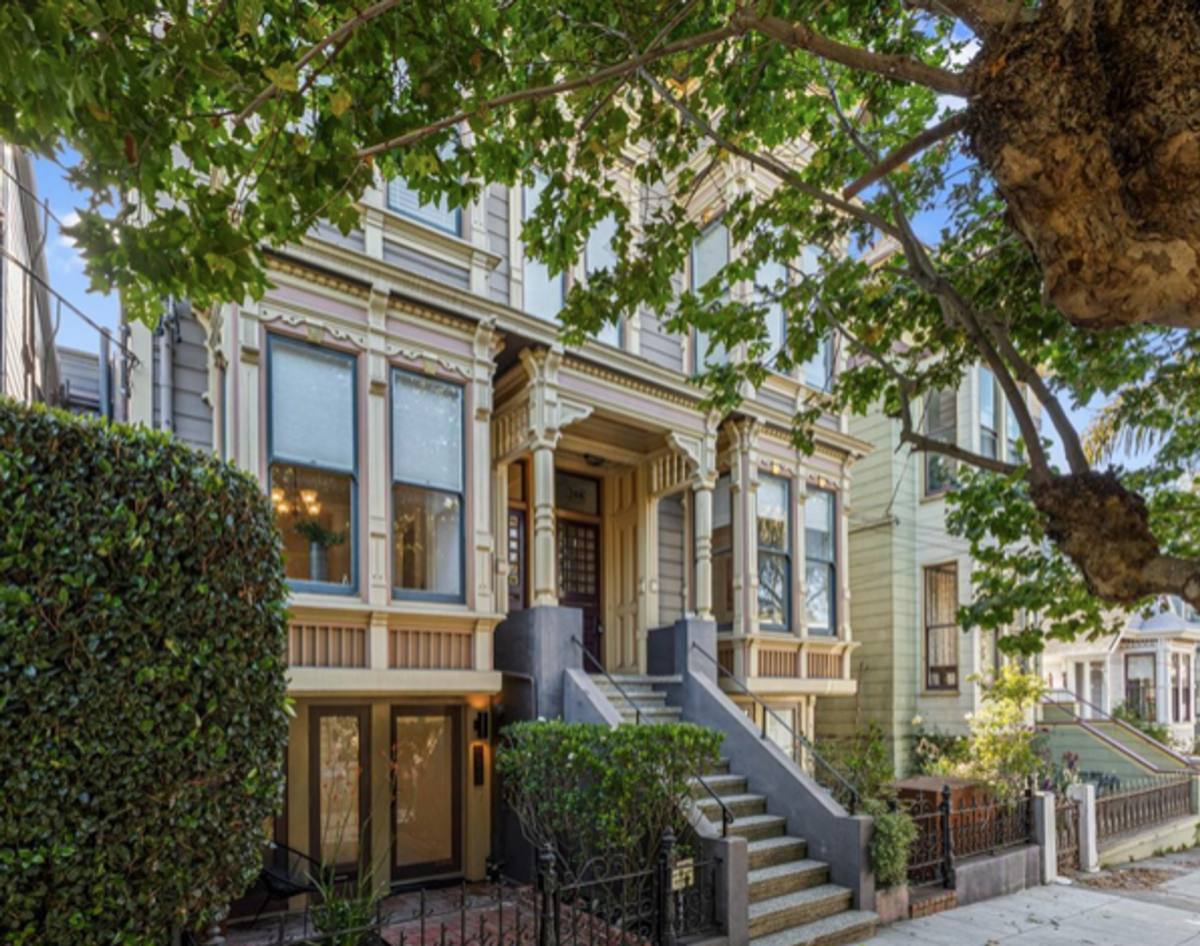 Apartment for rent at 208-210 Fair Oaks St, San Francisco, CA 94110