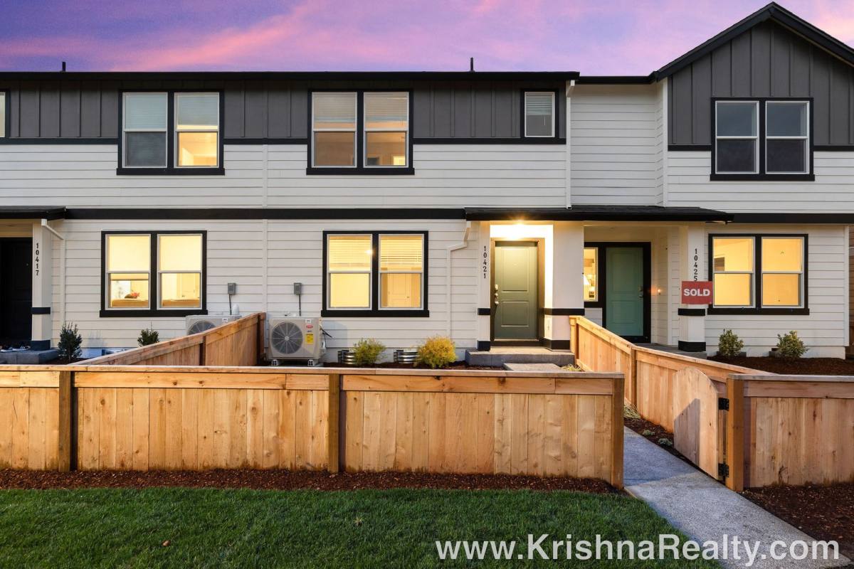 Townhouse for rent at 10406 NE 120th Ave, Vancouver, WA 98662
