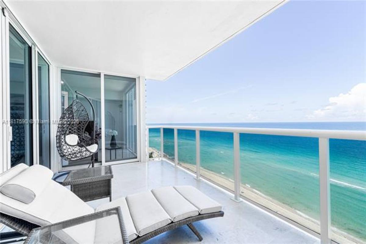 Apartment for rent at 19111 Collins Ave Appt, North Miami Beach, FL 33160
