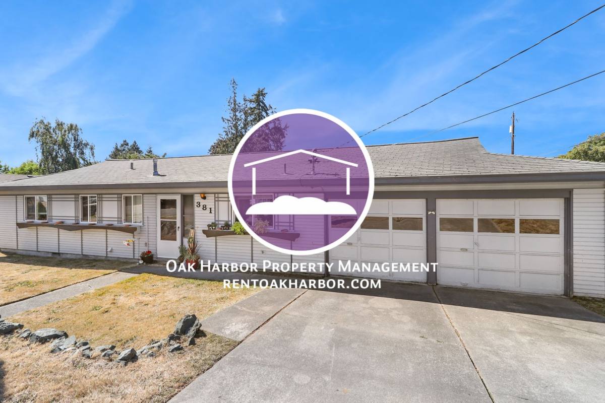 381 NE Ronhaar St, Oak Harbor, WA 98277