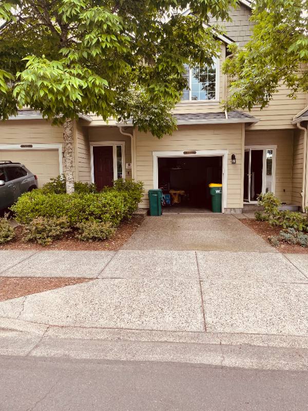 Townhouse for rent at 16224 NW Fescue Court, Portland, OR 97229