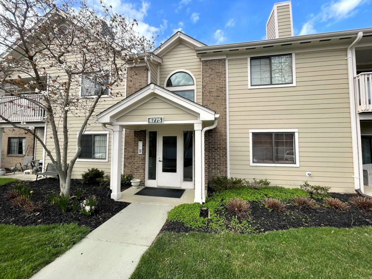 Condo for rent at 6775 Meadow Creek Dr #104, Columbus, OH 43235