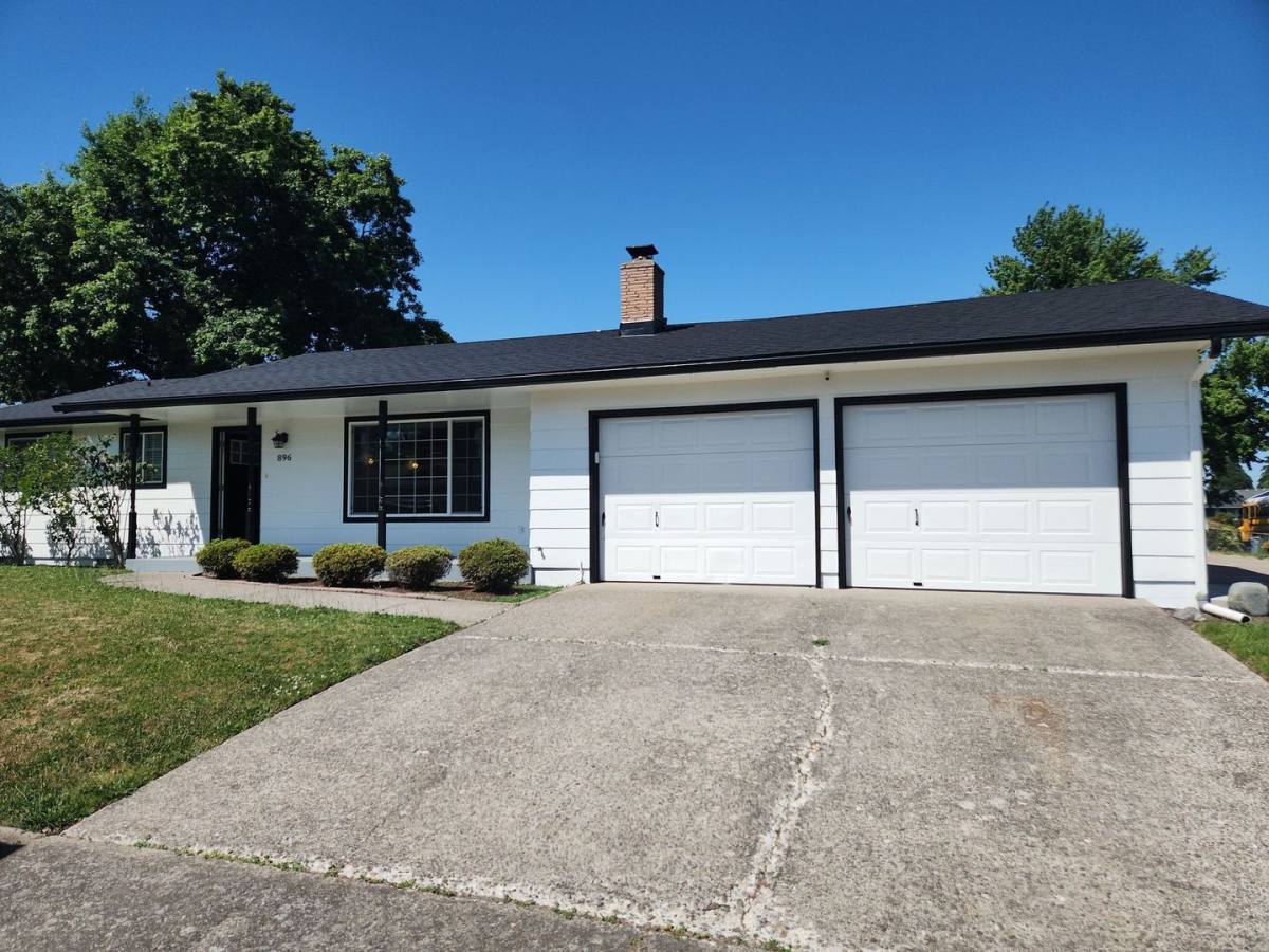House for rent at 896 Mahaya Court SE, Salem, OR 97317