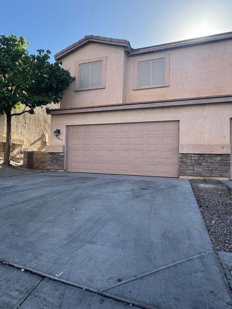 Townhouse for rent at 2049 Cary Grant Court, Las Vegas, NV 89142