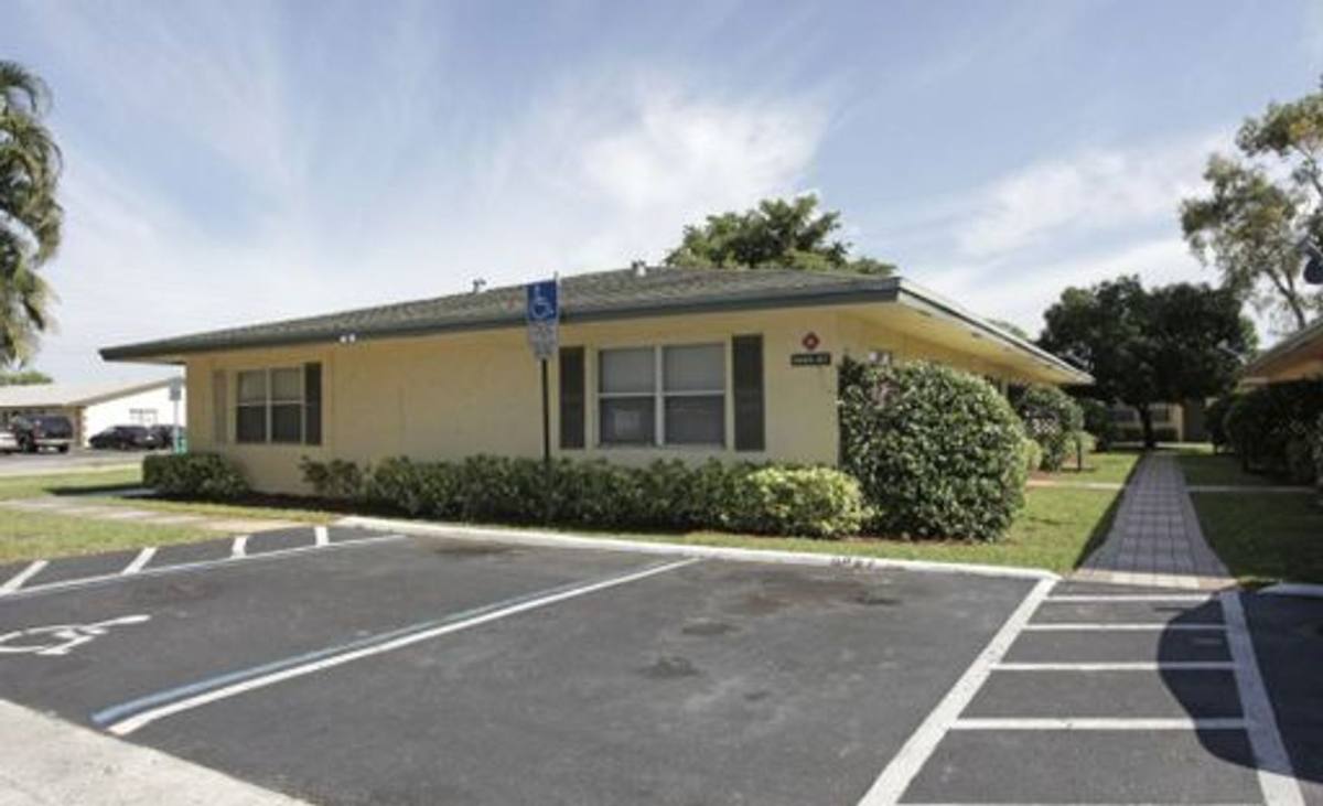 Apartment for rent at 551-678 Kathy Court, Pompano Beach, FL 33068
