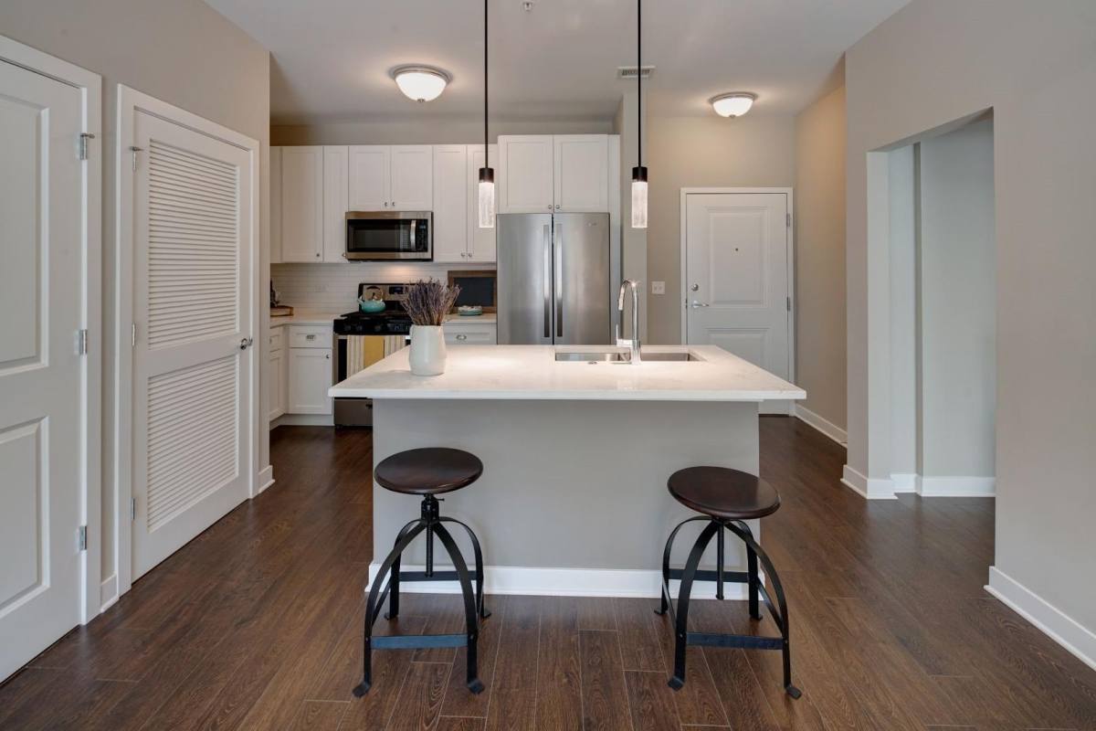 Apartment for rent at 4755 Main St, Lisle, IL 60532