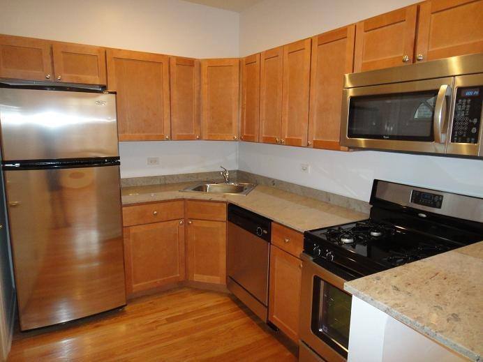 Apartment for rent at 1828 W Lawrence Ave, Chicago, IL 60640