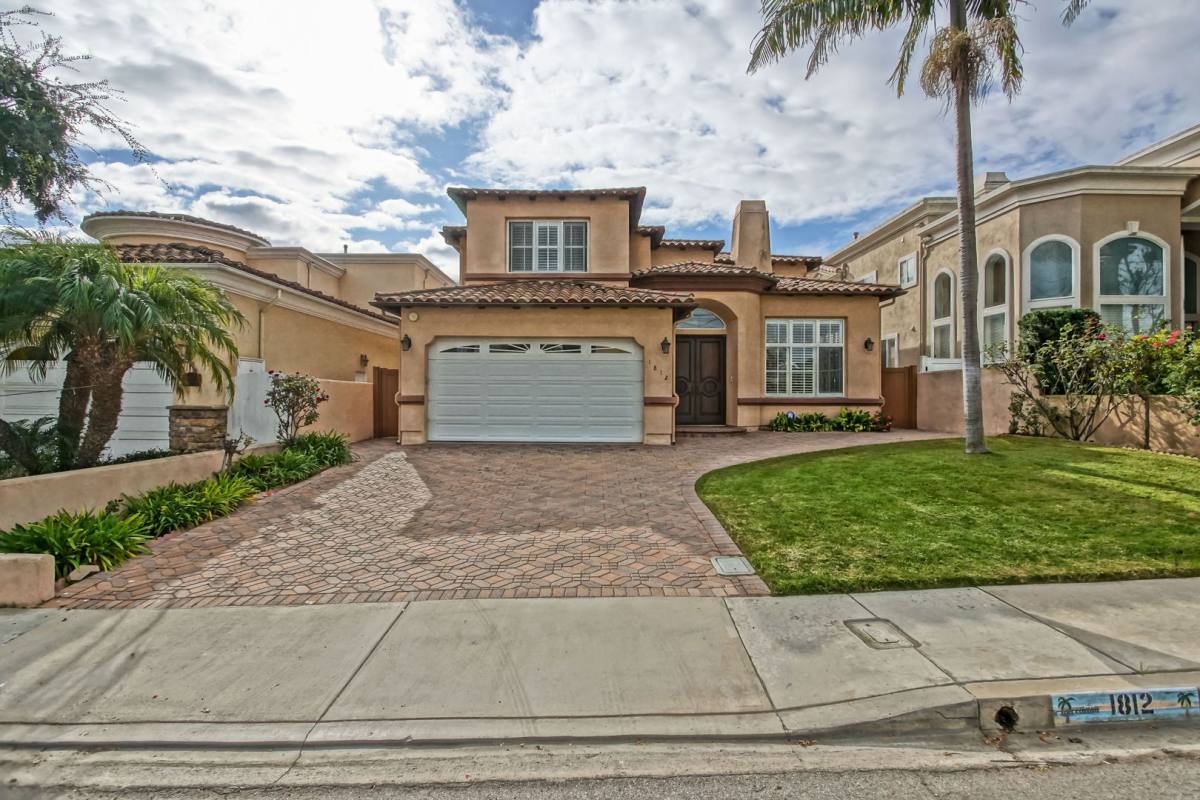 House for rent at 1812 9th St, Manhattan Beach, CA 90266