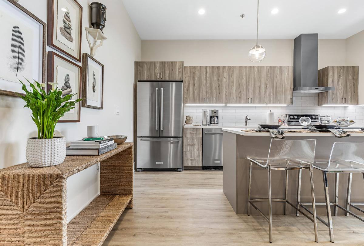 Apartment for rent at 435 Madison St, Oak Park, IL 60302