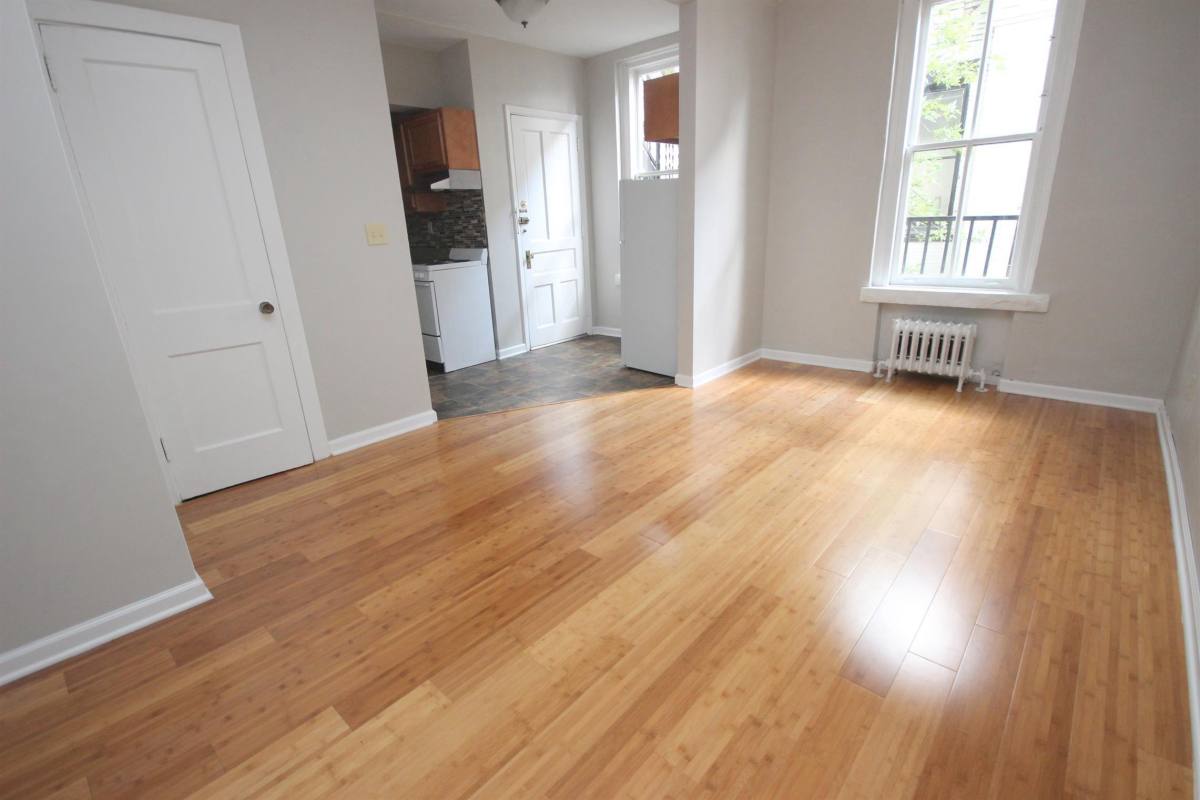 Apartment for rent at 341 S Highland Ave, Pittsburgh, PA 15206