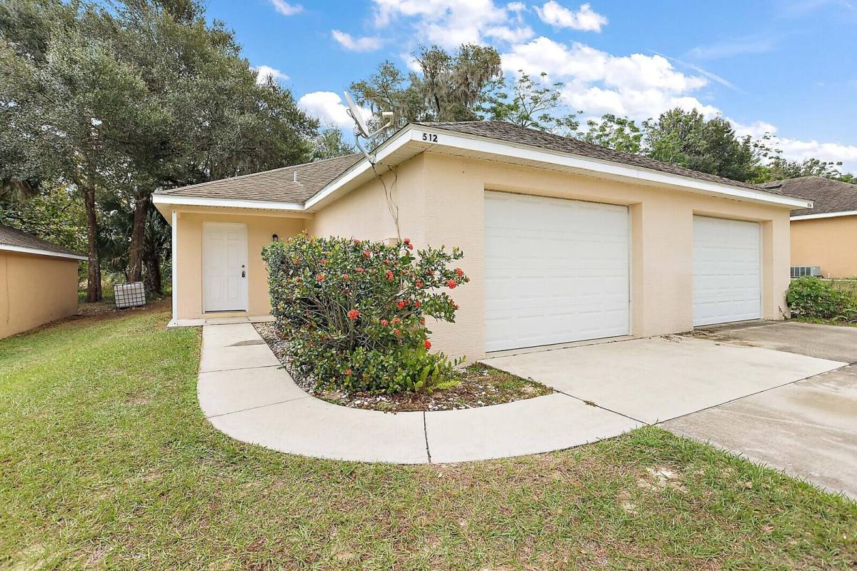 Townhouse for rent at Sunnyside, 512 Paulling Dr #1, Leesburg, FL 34748