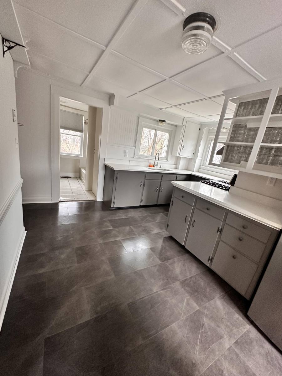 Apartment for rent at 55 Main St, Kingston, MA 02364