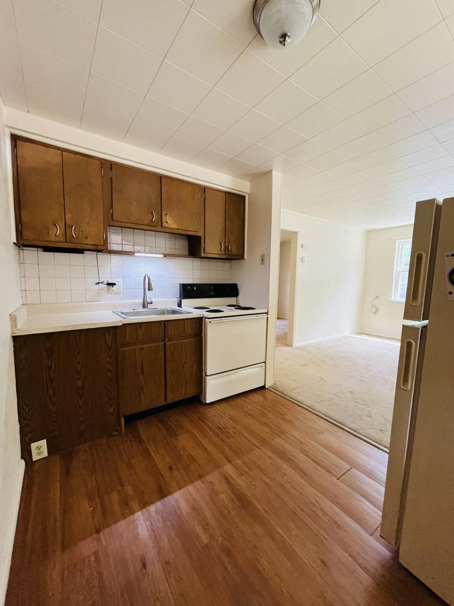 Apartment for rent at 4596-4598 Hamilton Ave, Cincinnati, OH 45223