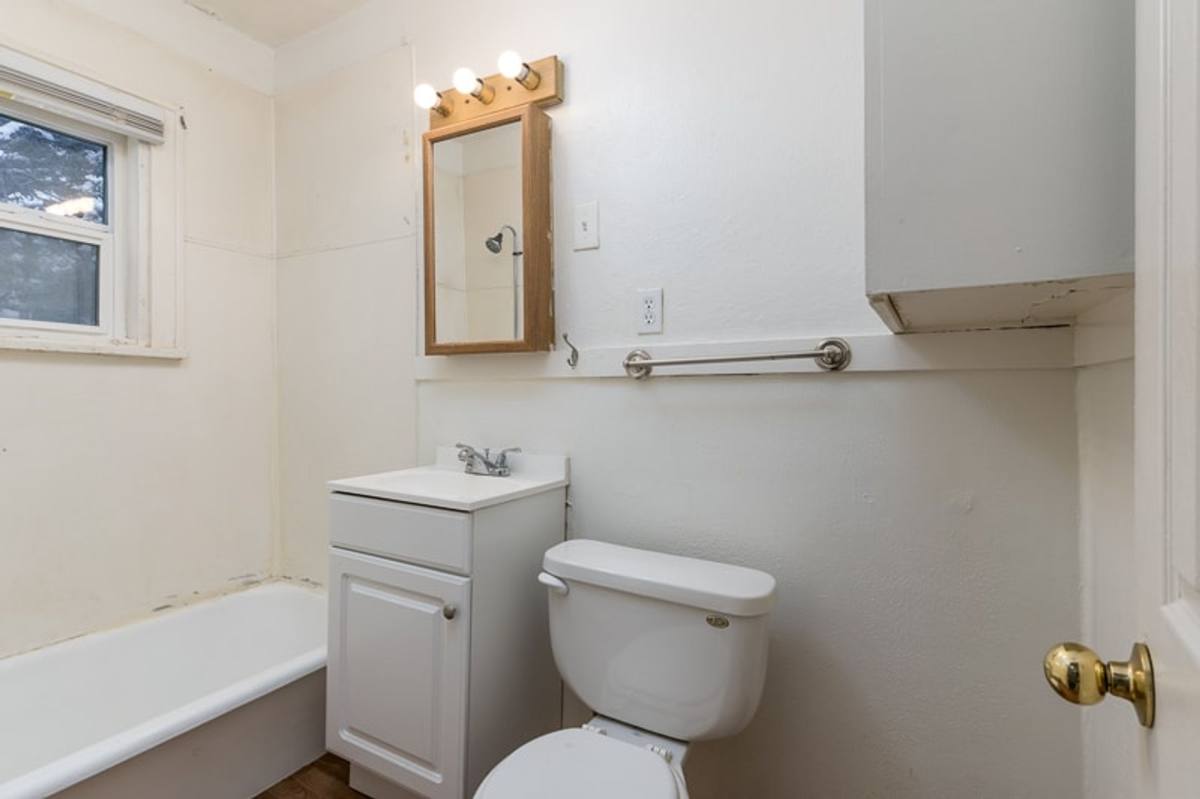 Apartment for rent at 723 W Lewis St, Pocatello, ID 83204