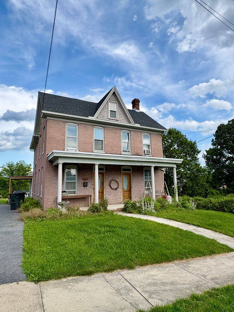 House for rent at 109 Sunnyside Ave, Waynesboro, PA 17268