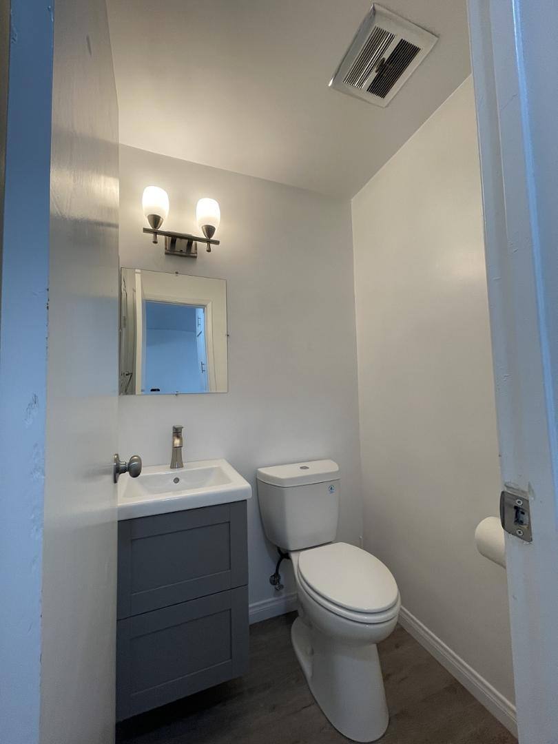 Townhouse for rent at Eldorado Townhouses, 5545 Elmer Ave #3, North Hollywood, CA 91601
