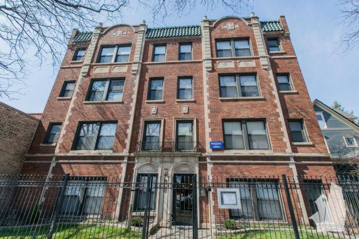 Apartment for rent at 4546 N Damen #104, Chicago, IL 60625