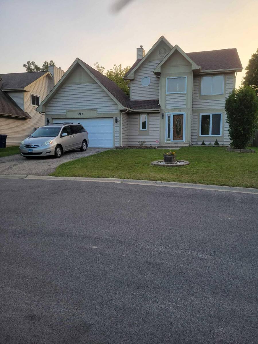 House for rent at Pines, 5229 Acacia Court, Gurnee, IL 60031