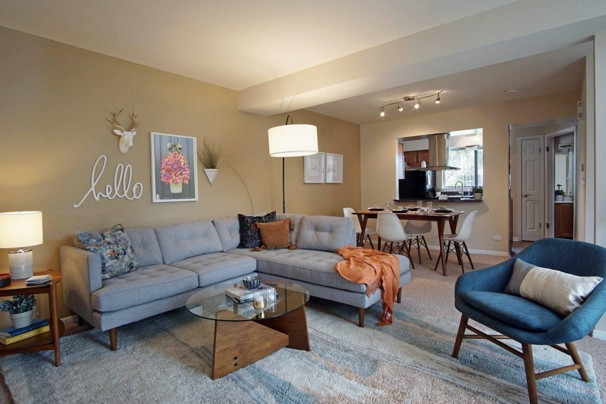 Townhouse for rent at 1637 Westminster Dr #106, Naperville, IL 60563
