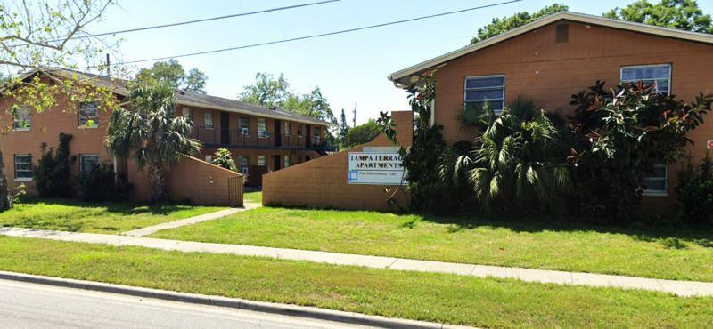 Apartment for rent at 214 S Tampa Ave, Orlando, FL 32805