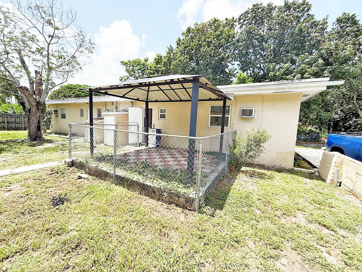 Apartment for rent at 5733 Harding St #8, Hollywood, FL 33021