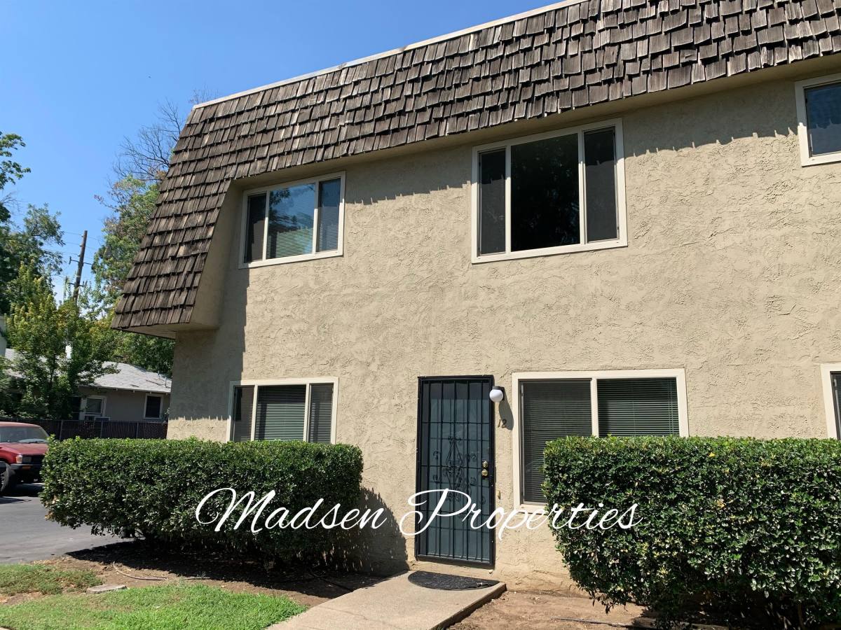 Townhouse for rent at Palm Manor, 1017 Esplanade #12, Chico, CA 95926