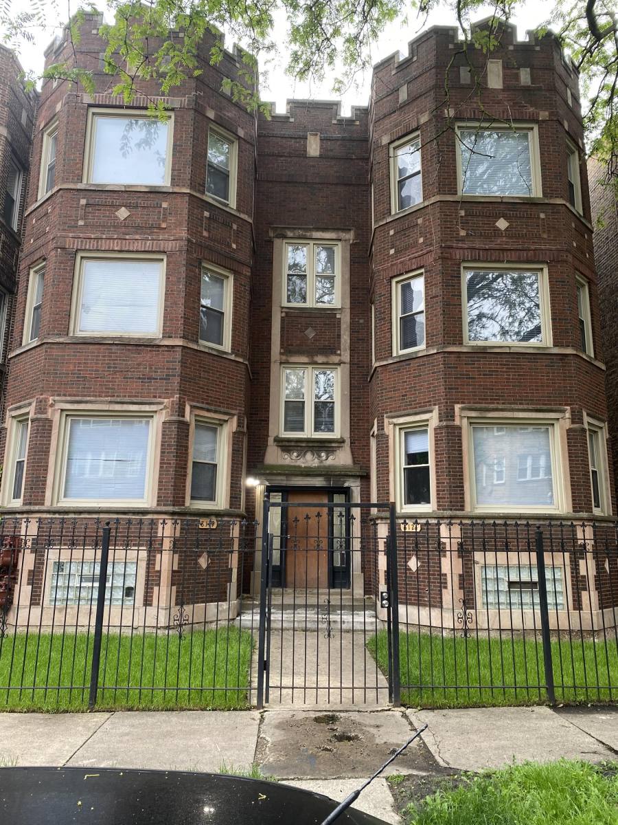Apartment for rent at 8119-21 S Maryland Ave #2S, Chicago, IL 60619