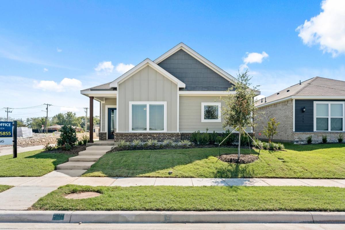House for rent at 1012 Camelia Grove Court, Hutchins, TX 75141
