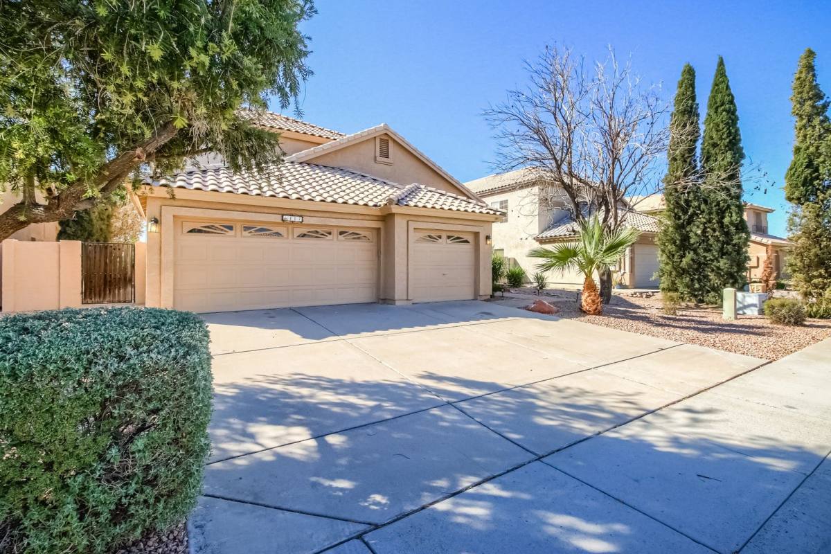 House for rent at 417 W El Freda Rd, Tempe, AZ 85284