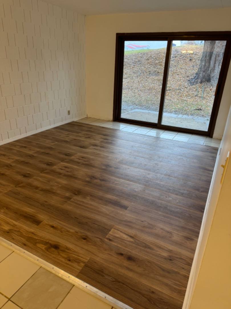 Apartment for rent at 4 Manor Dr #A2, Eldridge, IA 52748