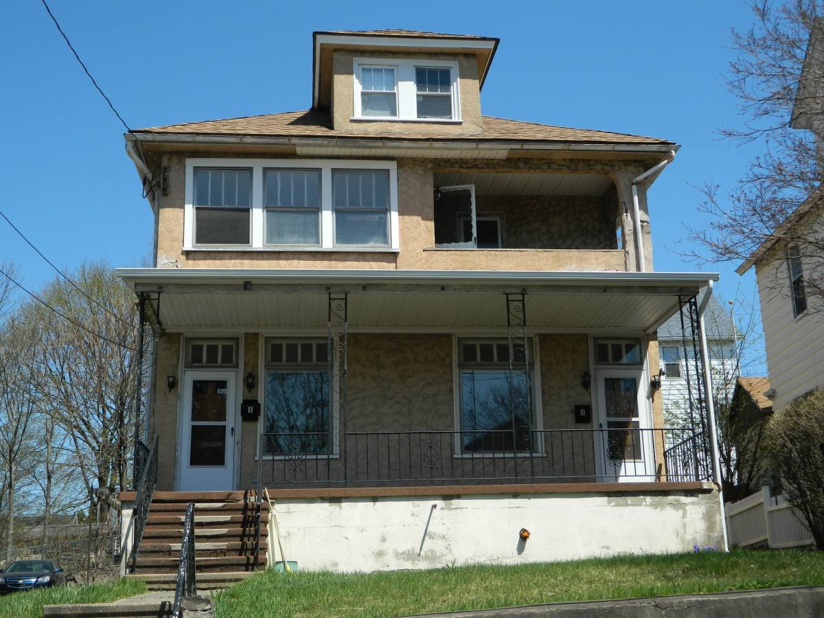 Apartment for rent at 127 E Pine St - 1st Floor, Scranton, PA 18512