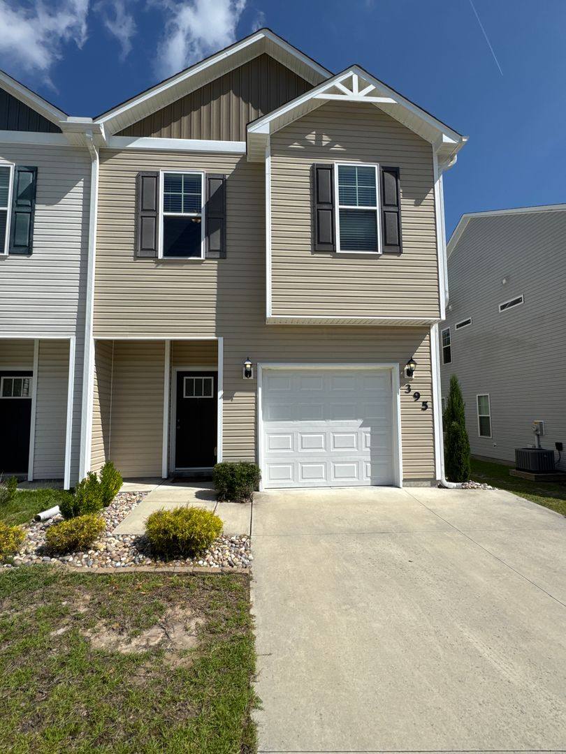 Townhouse for rent at 395 Frisco Way, Holly Ridge, NC 28445