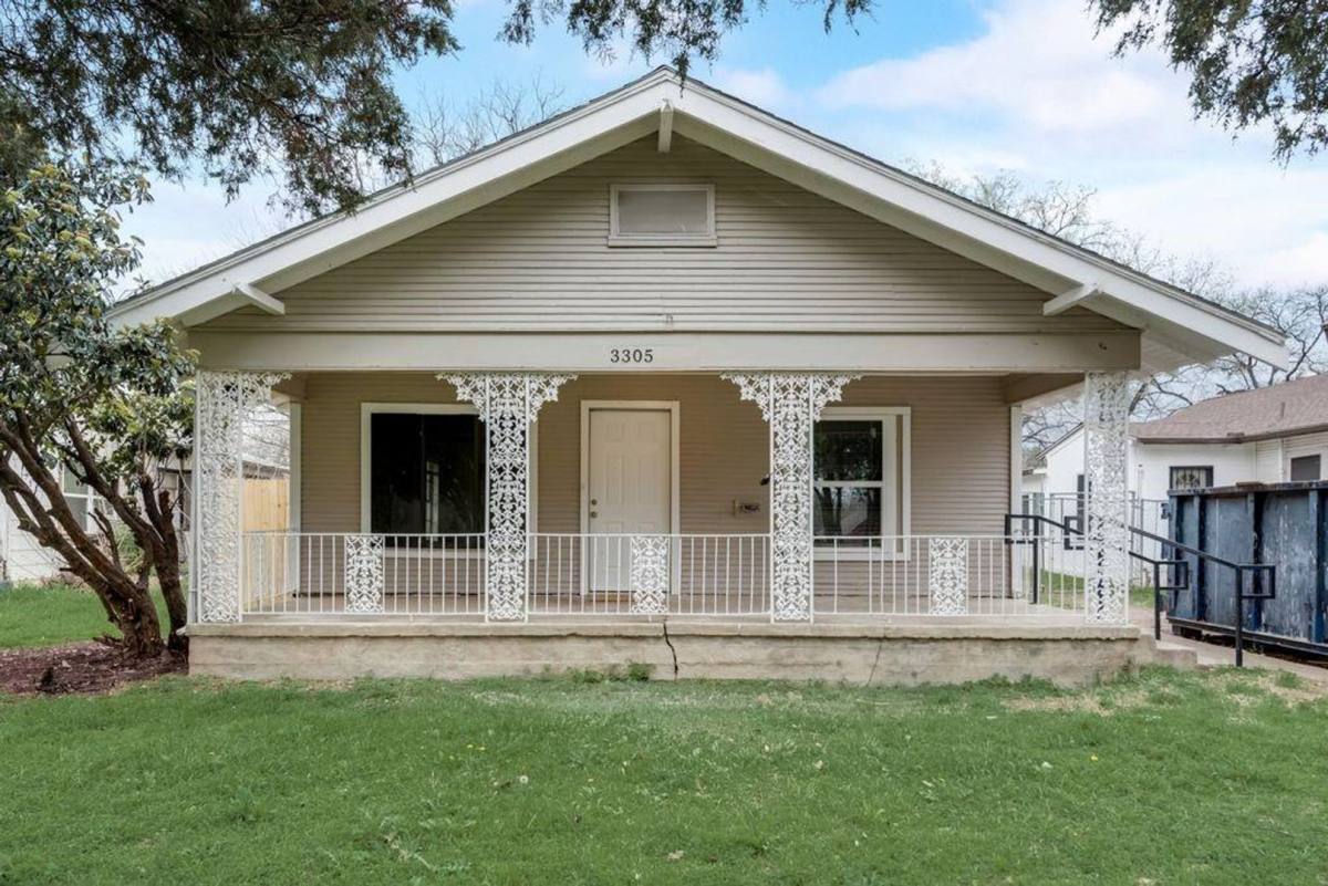 House for rent at 3305 Ave L, Fort Worth, TX 76105